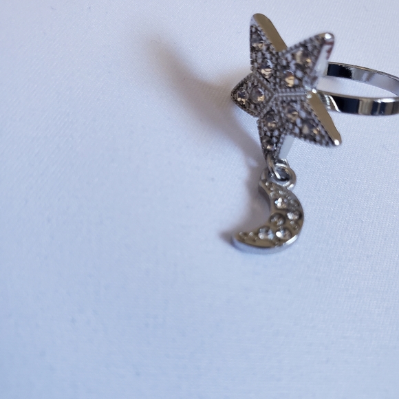 Star Ring With Moon Charm - Picture 12 of 16